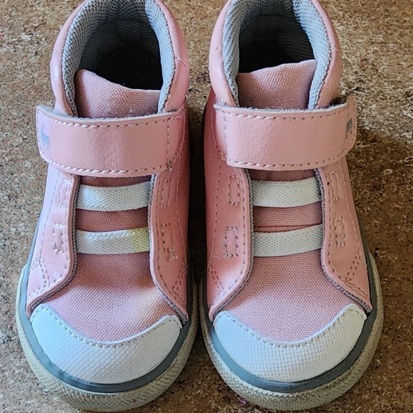 Toddler sneakers & shoes - Picture 4 of 16